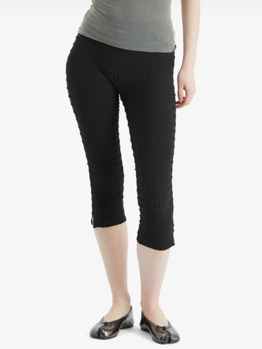 NEW Peachy Den Cindy Capri in Black, Small